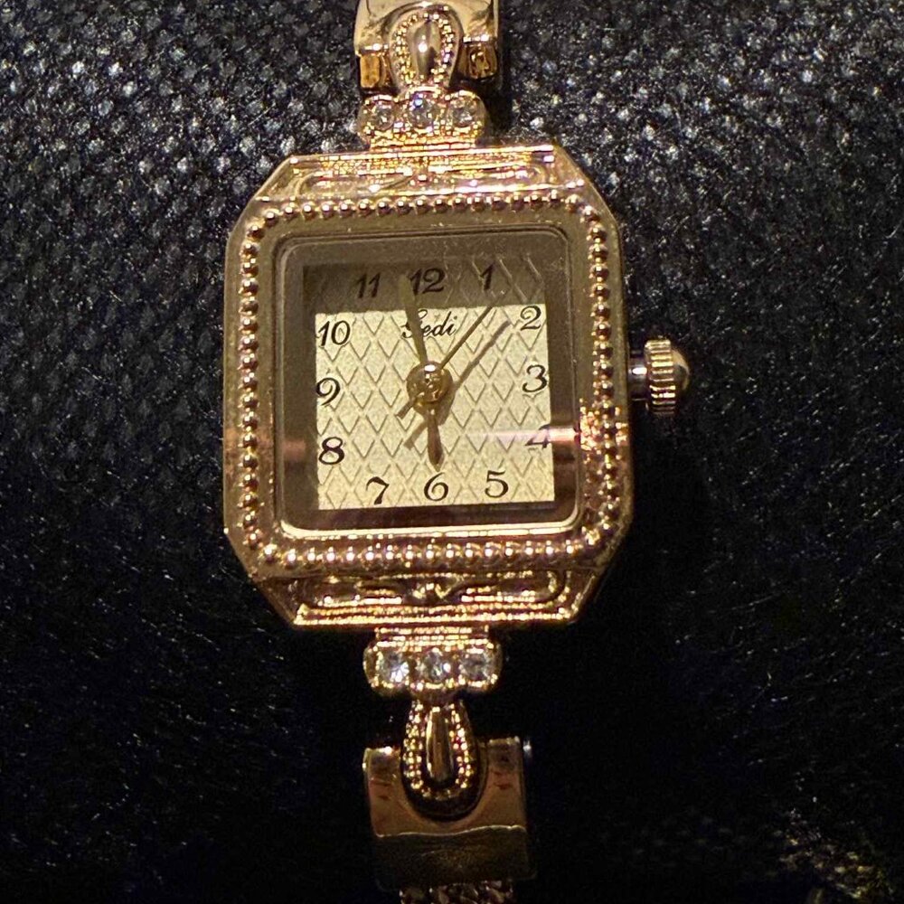 Retro Y2K Gold Women's Vintage Watch Gift Stainless steel